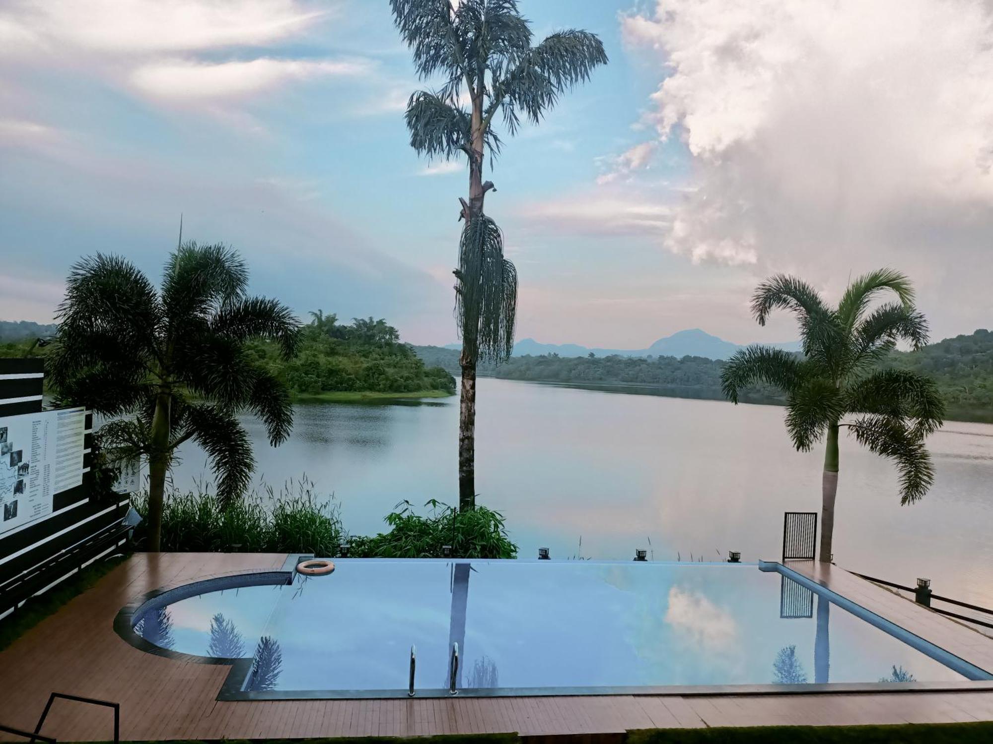 Casa Lake View Resort Wayanad Meppadi Exterior photo