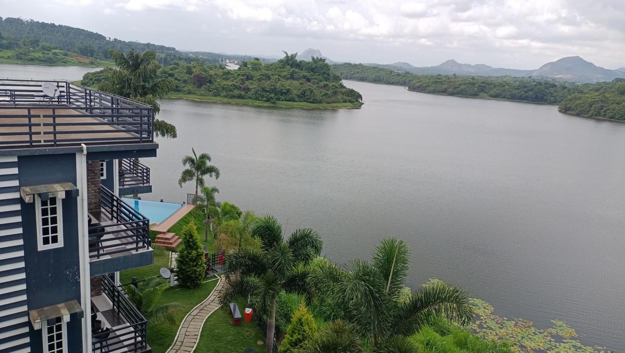 Casa Lake View Resort Wayanad Meppadi Exterior photo