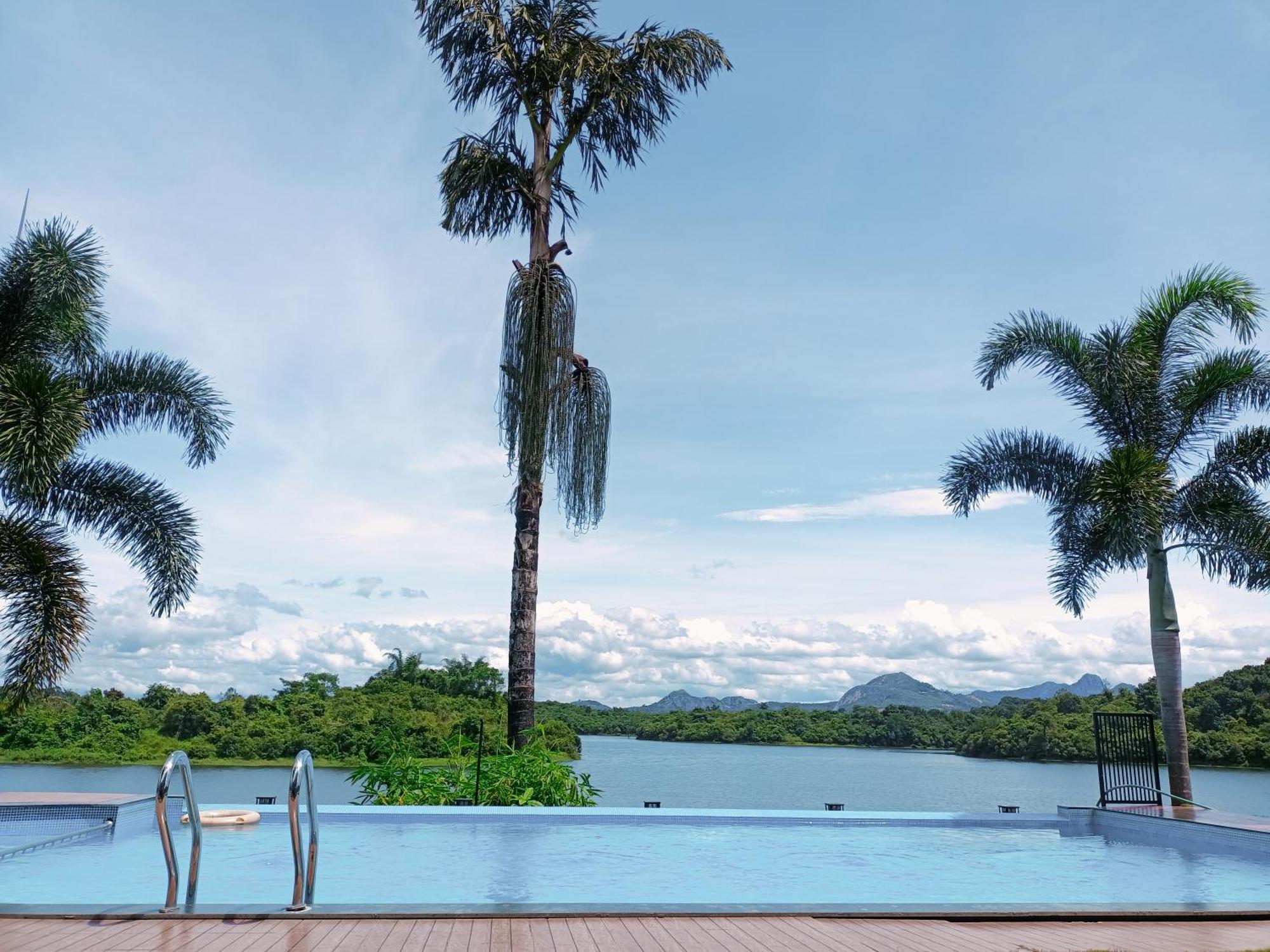Casa Lake View Resort Wayanad Meppadi Exterior photo