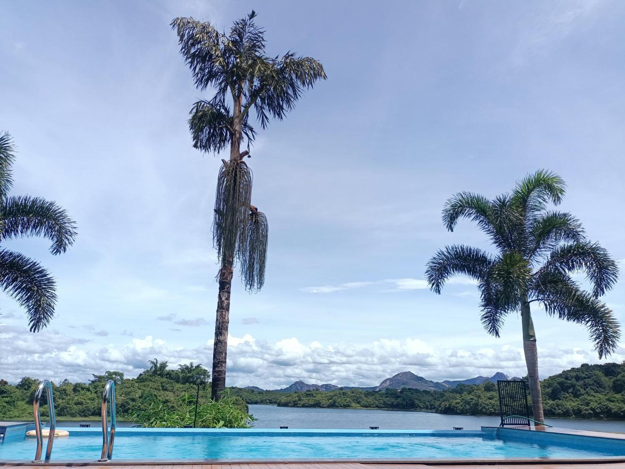Casa Lake View Resort Wayanad Meppadi Exterior photo