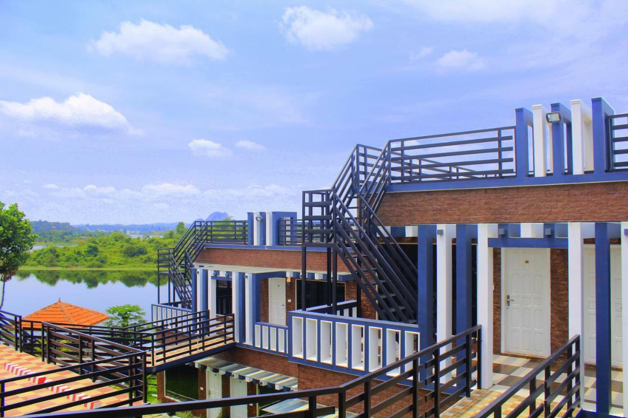 Casa Lake View Resort Wayanad Meppadi Exterior photo